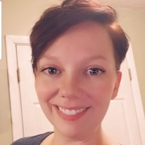 Meet your Posher, Ashlee